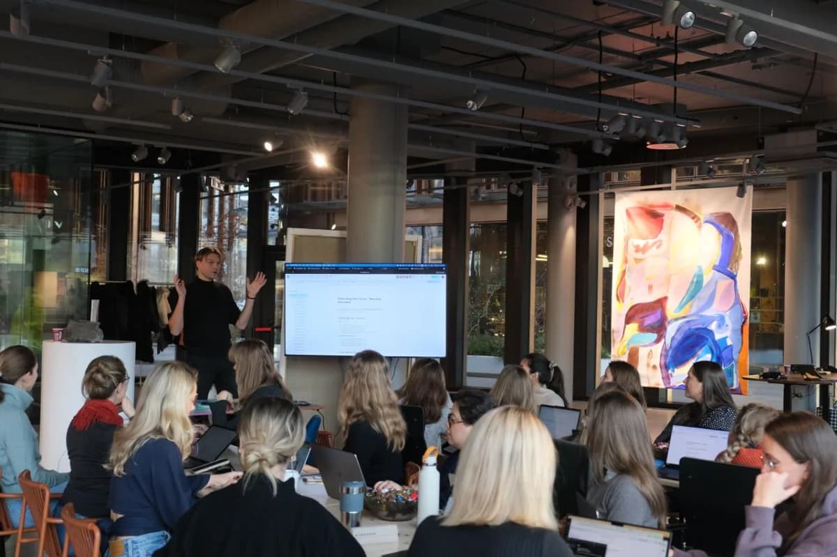 Vibecoding Dagskurs - Fra ikke teknisk til Full-Stack på en dag!